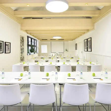 Szálloda Airport By The New Yorker