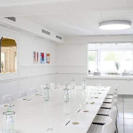 Szálloda Airport By The New Yorker Köln