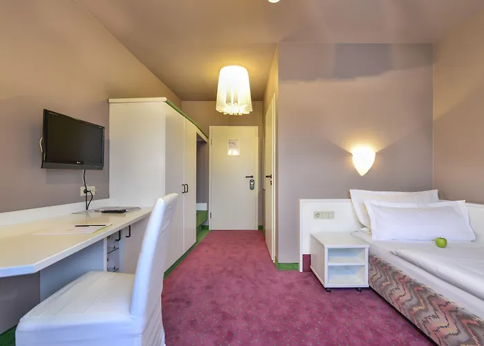 Airport By The New Yorker