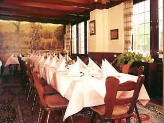 Airport By The New Yorker Hotel Colonia