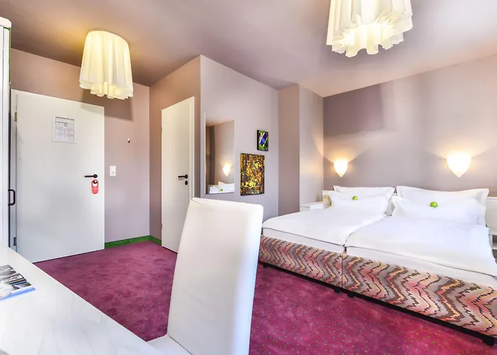 Airport By The New Yorker 3*