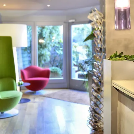 Airport By The New Yorker Hotel Colónia