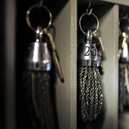 Airport By The New Yorker 3*