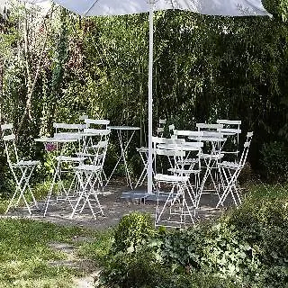 Airport By The New Yorker Colónia